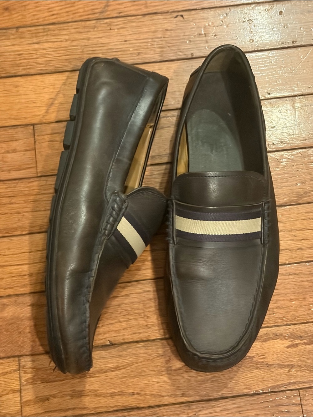 Coach Men's Black Leather Slip-On Loafers with Cream Stripe Accent 10D